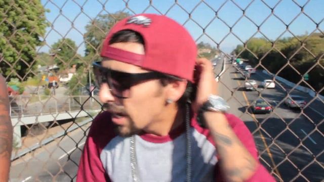 Young N Vicious "Git This Paper" Music Video смотреть онлайн