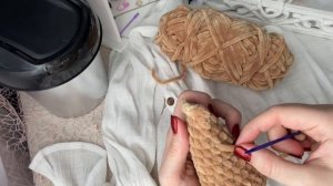 Вяжем плюшевого мишку крючком| Часть 1