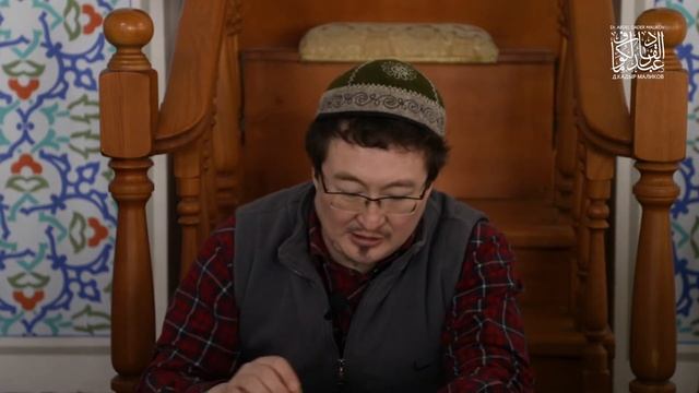 Аллах не смотрит на вашу внешность и на ваше богатство, а смотрит на ваши сердца и на ваши поступки