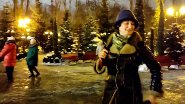МНЕ ДО ТЕБЯ ПАРУ ШАГОВ!???/ТАНЦЫ В ПАРКЕ ГОРЬКОГО ХАРЬКОВ ЯНВАРЬ 2022 смотреть онлайн