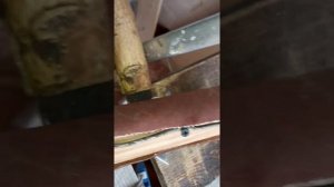 Самодельный нож как выровнять лезвие под углом.Самодельная точилка для ножей.Лезвие правка ножа