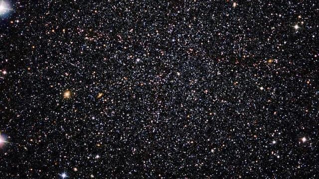 Карликовая Галактика в созвездии Скульптор: крупный план смотреть онлайн