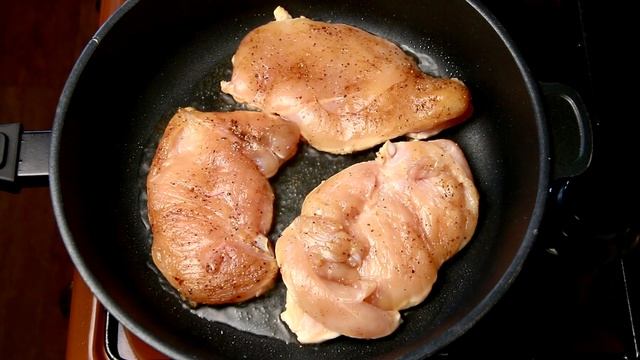 БЫСТРЫЙ УЖИН за 20 минут, ? вкусная и очень сочная куриная грудка просто тает во рту.?