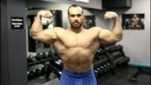 ПОЗИРОВАНИЕ В БОДИБИЛДИНГЕ.