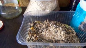 Как я смешивают корма для морских свинок.