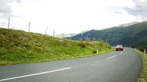 Porsche Cayenne GTS vs Porsche Cayenne Turbo S