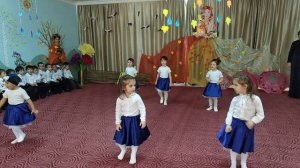 Танец «Тучка» - группа «Солнышко» осень 2018 г