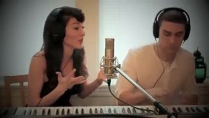 Девушка очень быстро читает рэп Очень!