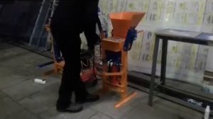 станок для производства лего кирпича Кварк