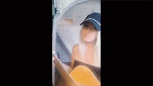 Я сошью себе рубаху из крапивного листа