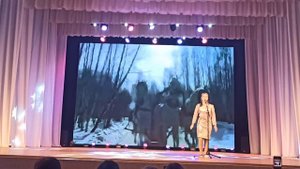 Исполнение новогодней песни "Три белых коня" Воспитанницей нашего детского дома Рудневой Ниной