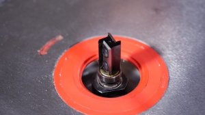 JET JRT-2 УНИВЕРСАЛЬНЫЙ ЧУГУННЫЙ ФРЕЗЕРНЫЙ СТОЛ + Triton TRA001