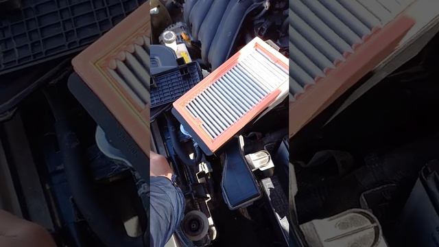 HR15DE всё про замену воздушного фильтра смотреть онлайн