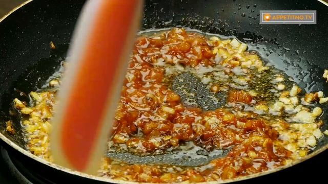 Обычный свекольный салат - в необычном исполнении! Стоит включить в ежедневное меню! | Appetitno.TV смотреть онлайн