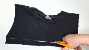 Придумала необычное применение старой футболке