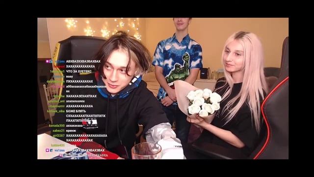 ИванЗоло подарил Даше Корейке букет цветов за 3000 рублей смотреть онлайн