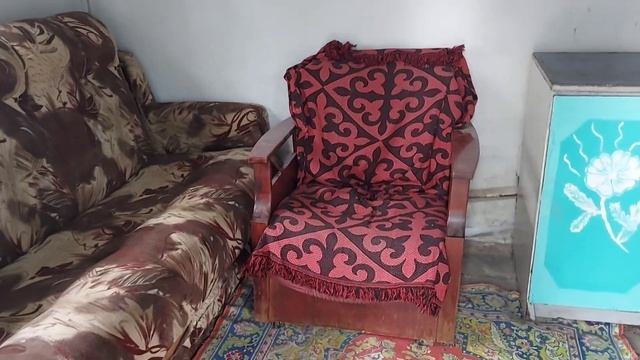 Купили дом в деревне. Вынесли последние пожитки прежних хозяев. #ремонтдома #купилидомвдеревне