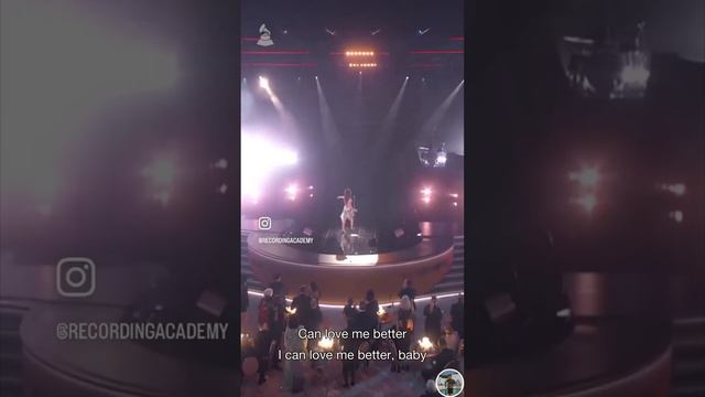 i went through hardship and i still love myself, i’m beautiful me -flowers- miley cyrus - grammy смотреть онлайн