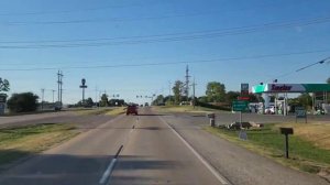 КАК ЖИВЁТ ОДНОЭТАЖНАЯ АМЕРИКА? ТИПИЧНЫЙ МАЛЕНЬКИЙ ГОРОДОК АМЕРИКИ.