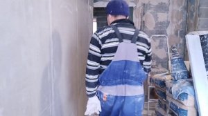Демпферный зазор между стеной и полом вместо ленты