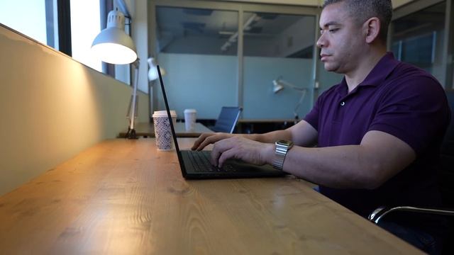 LG Gram 17 Review: PRO Size, AIR Weight смотреть онлайн