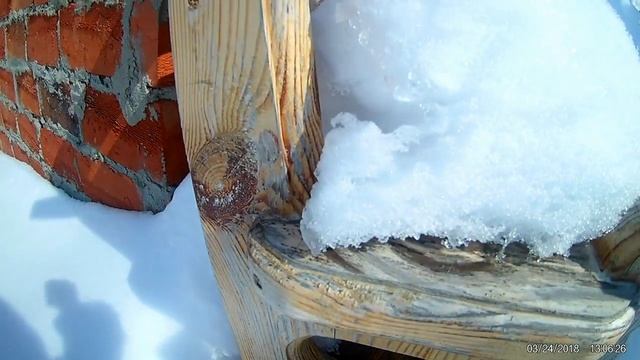 покрытие деревянных изделий акриловым лаком.