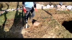 Как расколоть камень кувалдой? How to crack a stone with a sledgehammer