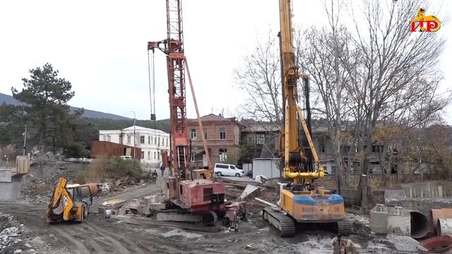 До конца текущего года планируется завершить несущий каркас моста смотреть онлайн