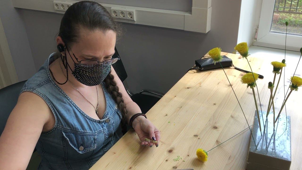 Пятиминутка в мастерской керамической флористики.