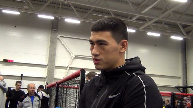 Интервью боксёра Дмитрия Бивола, 27.10.2016. СЦ "Ратиборец" смотреть онлайн