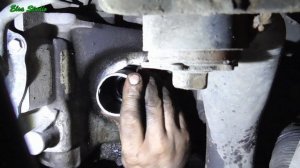 Замена левого сальника привода Mazda 3