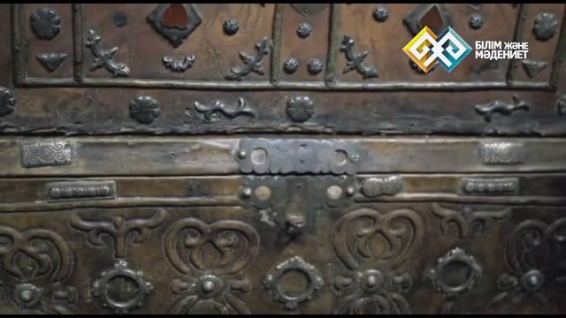 "Декоративно-прикладное искусство" - Кожа (006) смотреть онлайн