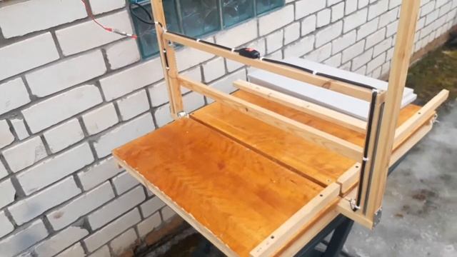 Станок для резки ЭППС. смотреть онлайн