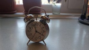 Настольный будильник Ракета.