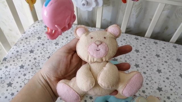 Умелки Ромы в 2 месяца/Занимаемся на фитболе/Гуляем на детской площадке