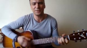 Алёша жарил на баяне.