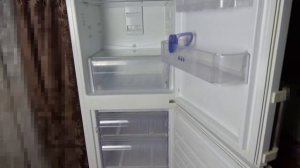 Продам холодильник Whirpool WBE3325 NFW в рабочем состоянии!