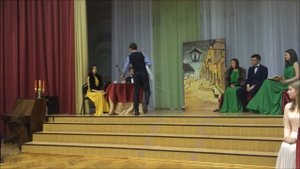 Черная роза в бокале