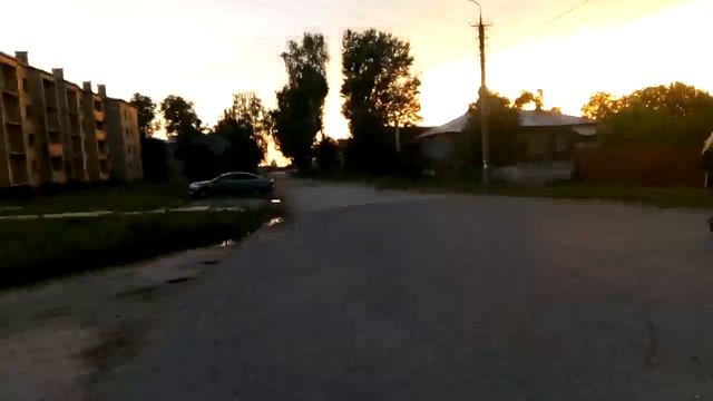 ПРОВОЖАЮ Валю!!Замок ШЕРЕМЕТЕВА  на закате СОЛНЦА великолепен.