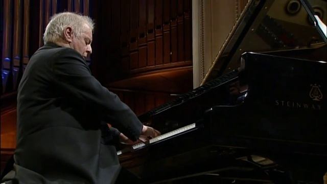 F. Chopin Mazurka in F minor Op.7 No.3 Daniel Barenboim Warsaw Live смотреть онлайн
