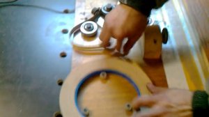 Самодельный кромочник для наклейки меламиновой кромки.