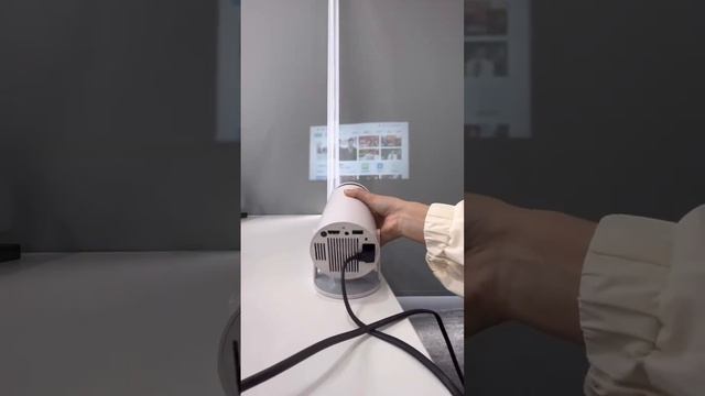 WEMI HY300 Mini Projector 4K Decoding Android 200ANSI Portable Cinema Projection Angle Adjustable смотреть онлайн