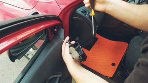 Установка DL Audio Raven Easy Install Neo Tweeter в уголки KIA CEED за 40 секунд