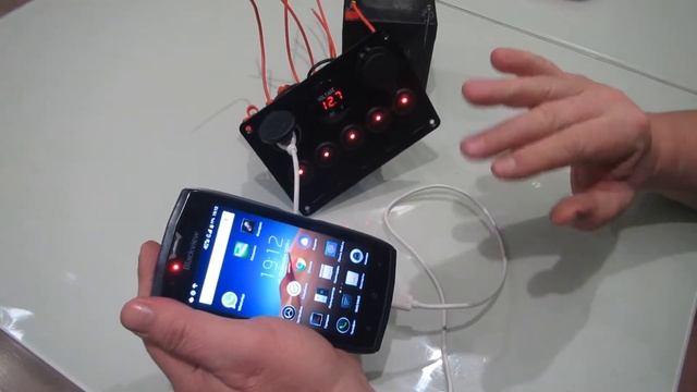 ПАНЕЛЬ ПЕРЕКЛЮЧАТЕЛЕЙ С ЦИФРОВЫМ ВОЛЬТМЕТРОМ  с  AliExpress