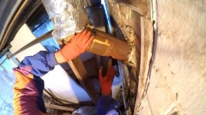 ЧИСТИМ ТРУБУ КОТЛА ОТ САЖИ БУТЫЛКОЙ Coca-Cola