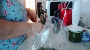 Чесночная паста (заготовки на зиму).