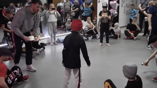 Брейк данс батл ФИНАЛ от 11 апреля смотреть онлайн