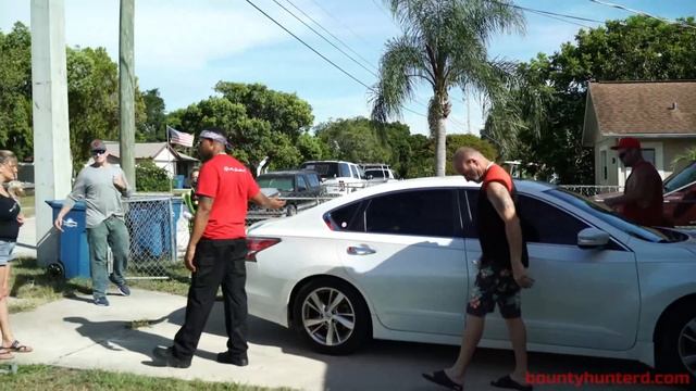 Redneck Repo - He Did Everything To Stop The Repo (Part 2) смотреть онлайн