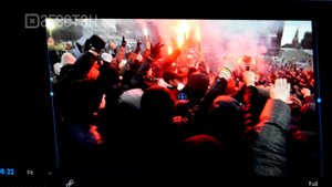 Распространение экстремистских материалов