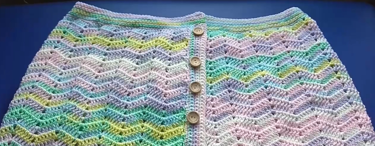 Как связать крючком красивую простую юбку рисунком Зигзаг. смотреть онлайн